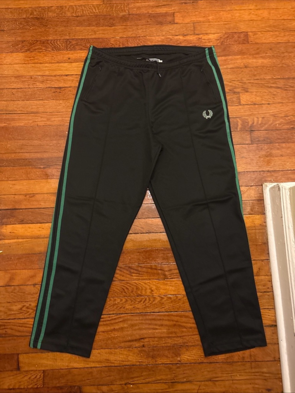 Men’s Vintage Fred Perry Black Track Pants Green Side Stripes size XL